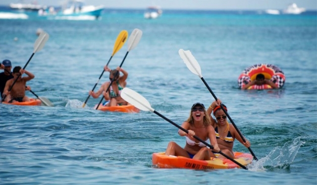  Paddling in Cozumel 